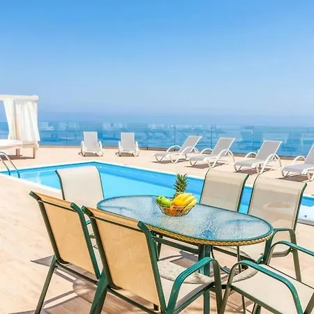 Villa Koroni Sleeps 5 Pool Air Con Wifi Orthoniaí