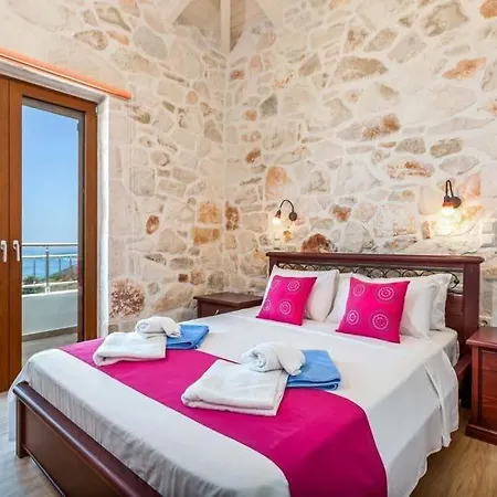 Villa Koroni Sleeps 5 Pool Air Con Wifi *