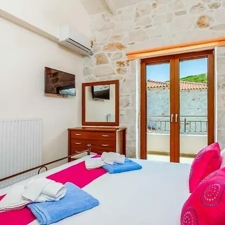 Koroni Sleeps 5 Pool Air Con Wifi Villa Orthoniaí